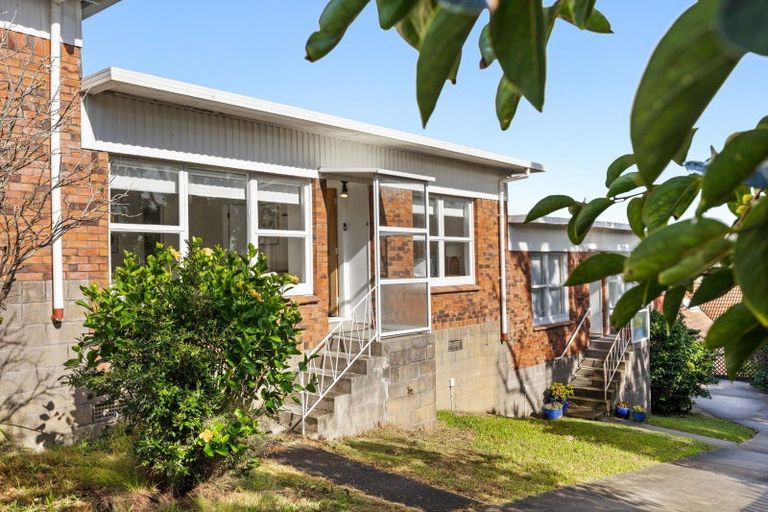 Photo of property in 3/7 Newhaven Terrace, Mairangi Bay, Auckland, 0630