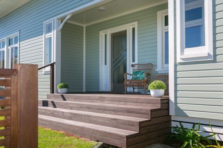 Photo of property in 6 Princes Street, Fitzroy, New Plymouth, 4312