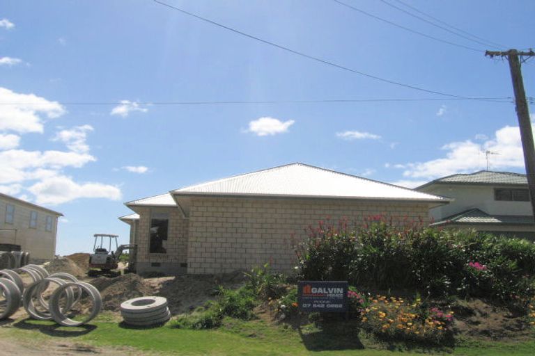 Photo of property in 75 Shaw Road, Waihi Beach, 3611
