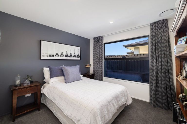 Photo of property in 40 Cameo Grove, Marshland, Christchurch, 8083