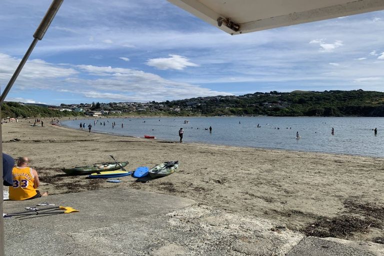 Photo of property in 5 Vella Street, Titahi Bay, Porirua, 5022