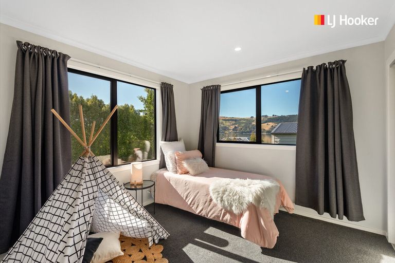 Photo of property in 7a Athol Place, Ravensbourne, Dunedin, 9022