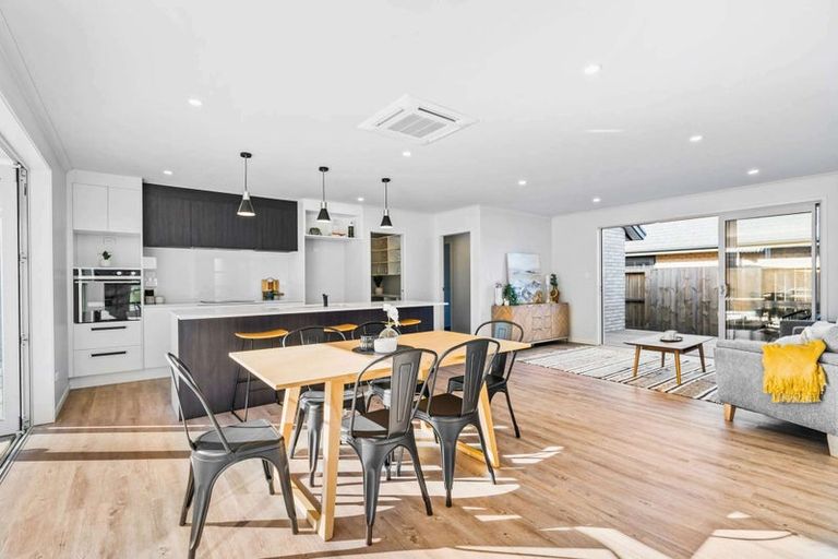 Photo of property in 46 Kitemaunga Avenue, One Tree Point, 0118