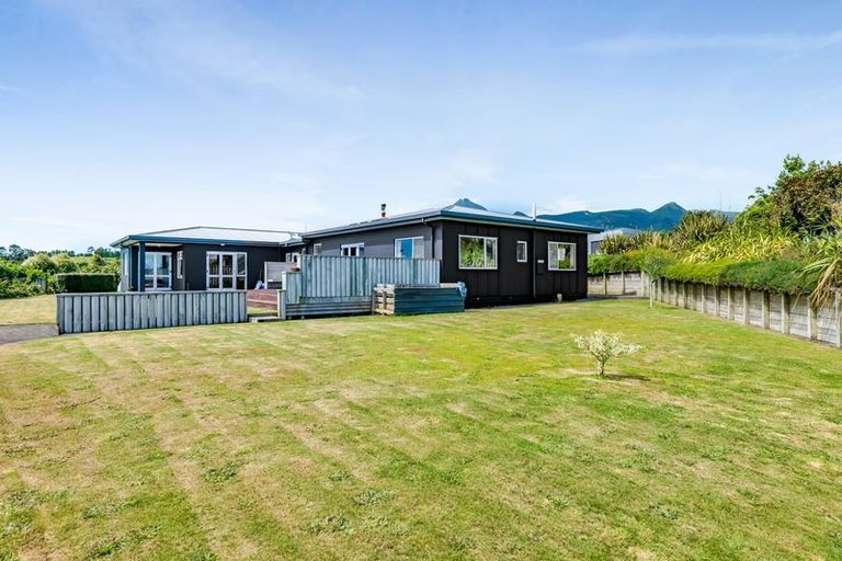 Photo of property in 1593 Mangorei Road, Mangorei, New Plymouth, 4371