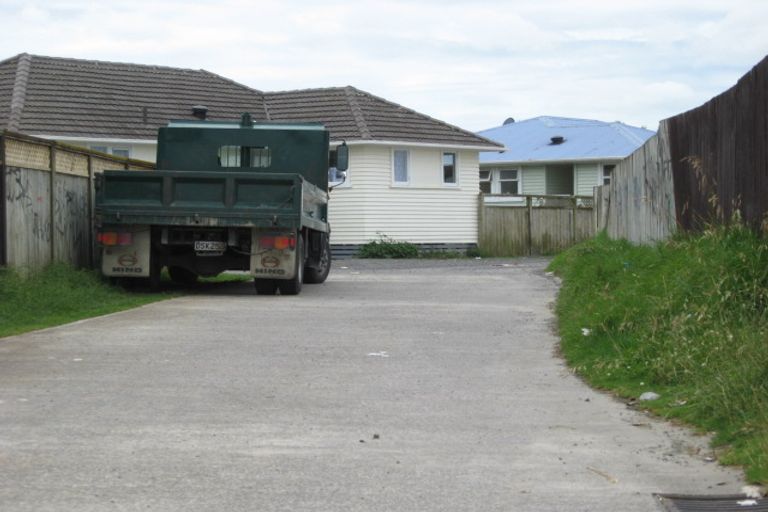 Photo of property in 45 Windrush Close, Mangere, Auckland, 2022