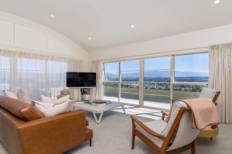 Photo of property in 1 Hawkdun Place, Bridge Hill, Alexandra, 9320