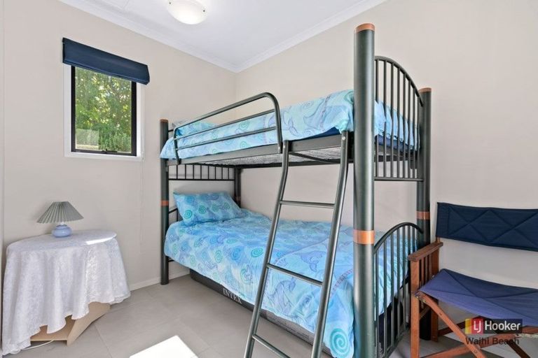 Photo of property in 56 Roretana Drive, Athenree, Katikati, 3177