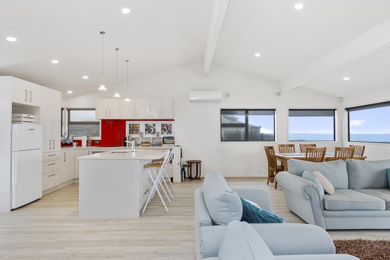 Photo of property in 355 Pukehina Parade, Pukehina, Te Puke, 3189