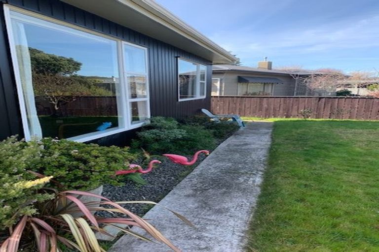 Photo of property in 3 Bahama Crescent, Paraparaumu Beach, Paraparaumu, 5032
