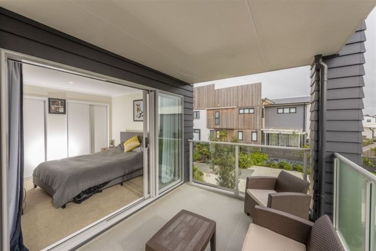 Photo of property in 1/110 Hobsonville Point Road, Hobsonville, Auckland, 0616