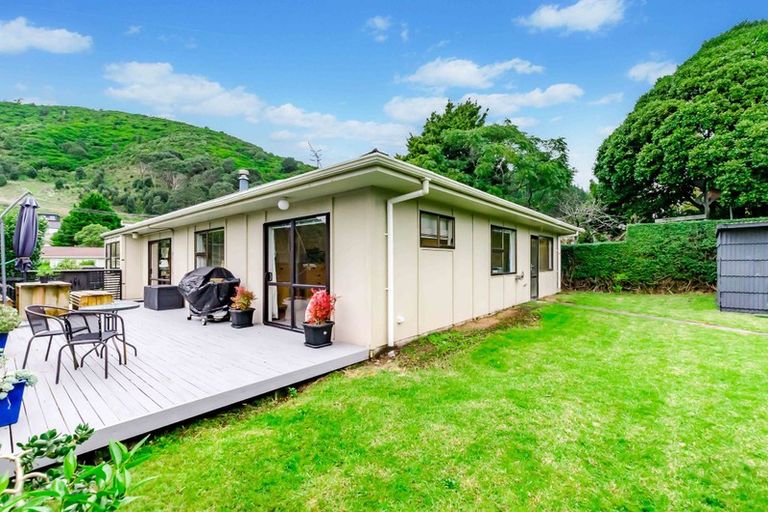 Photo of property in 72a Elizabeth Street, Waikanae, 5036