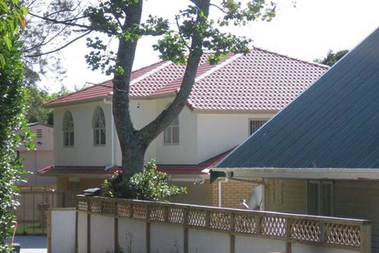 Photo of property in 24a Links Road, New Lynn, Auckland, 0600