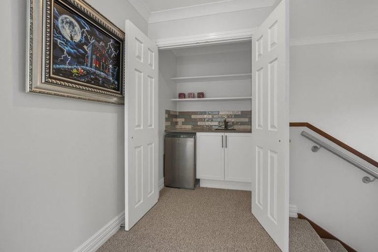 Photo of property in 2 Riviera Court, Papamoa Beach, Papamoa, 3118