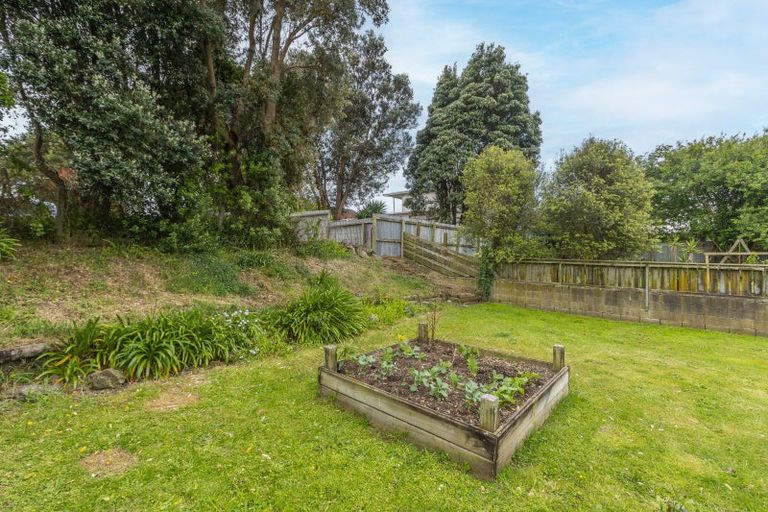 Photo of property in 19 Walton Road, Paraparaumu Beach, Paraparaumu, 5032