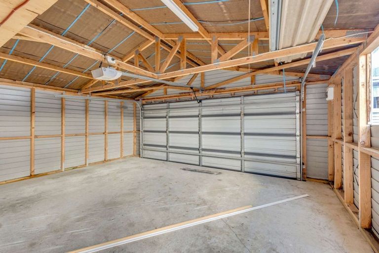 Photo of property in 11a Atiawa Street, Glen Avon, New Plymouth, 4312