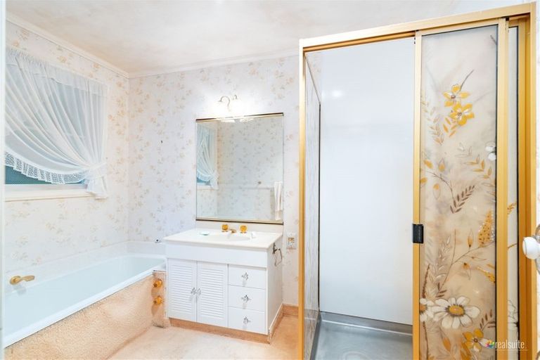 Photo of property in 150 Kamahi Street, Stokes Valley, Lower Hutt, 5019