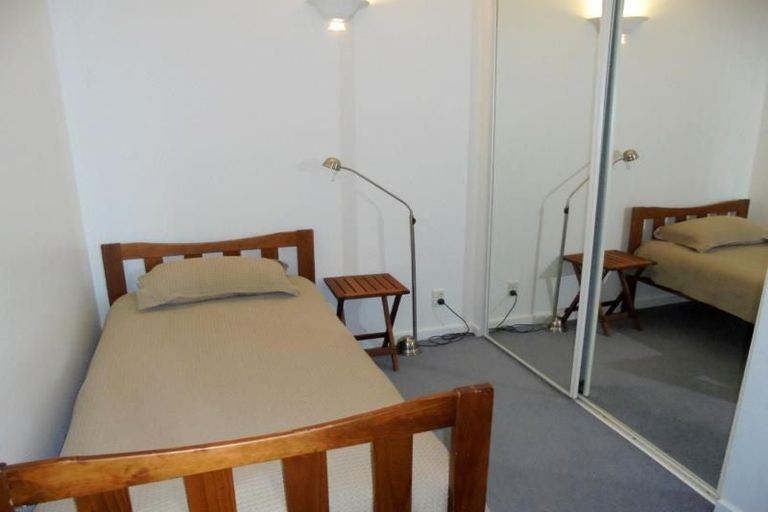 Photo of property in De Vere Apartments, 4/23 Tennyson Street, Te Aro, Wellington, 6011