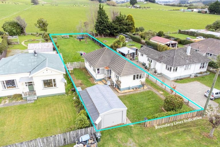 Photo of property in 40 Alfredton Road, Eketahuna, 4900