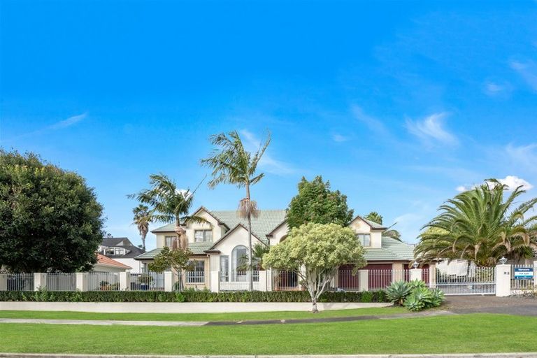 Photo of property in 23 Grammar School Road, Pakuranga, Auckland, 2010