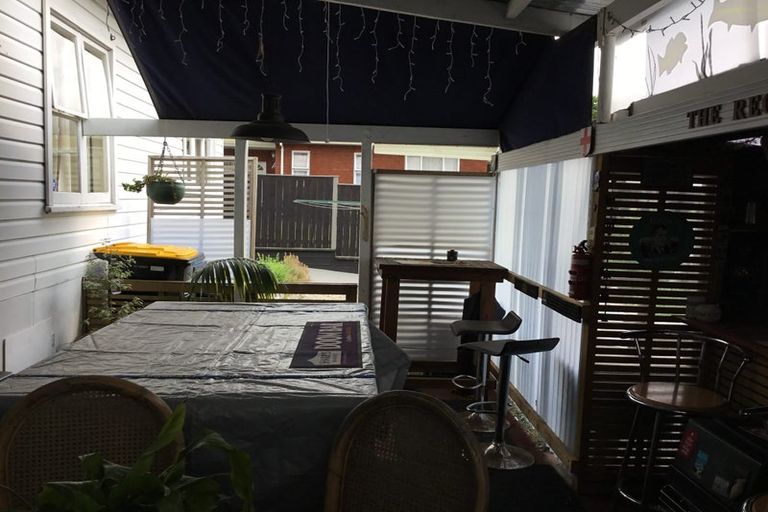 Photo of property in 35 Shakespeare Street, Leamington, Cambridge, 3432