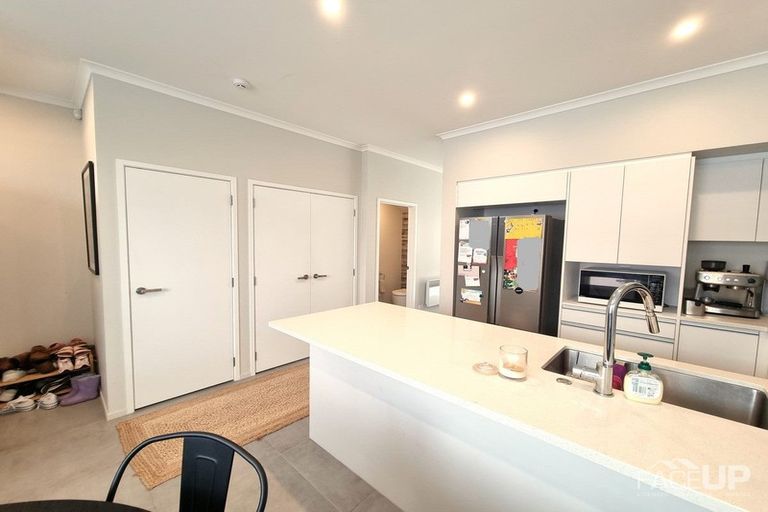 Photo of property in 31 Walter Merton Road, Hobsonville, Auckland, 0616