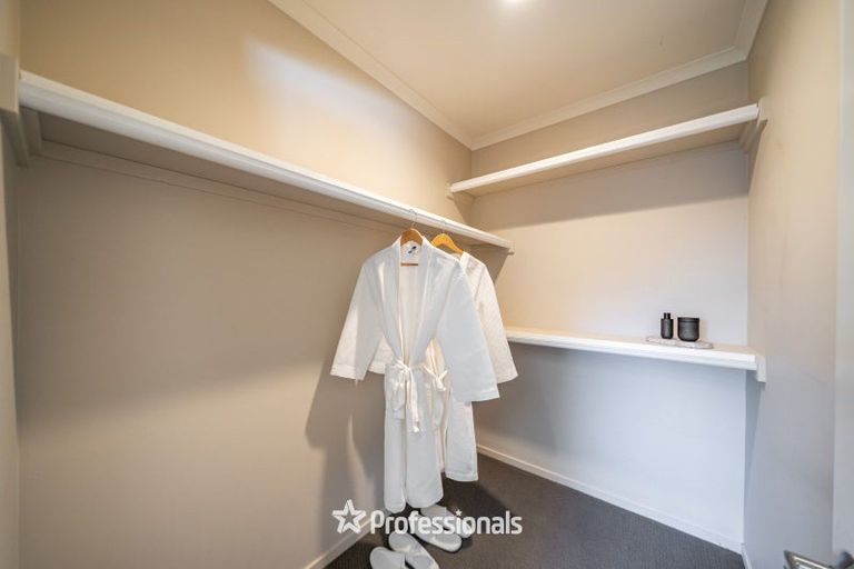 Photo of property in 24 Aragon Grove, Kingsley Heights, Upper Hutt, 5018