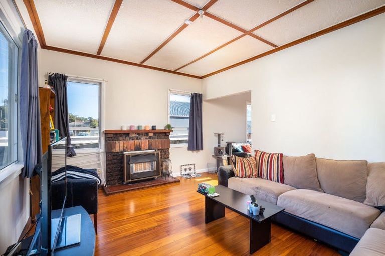 Photo of property in 26 Breakwater Road, Moturoa, New Plymouth, 4310