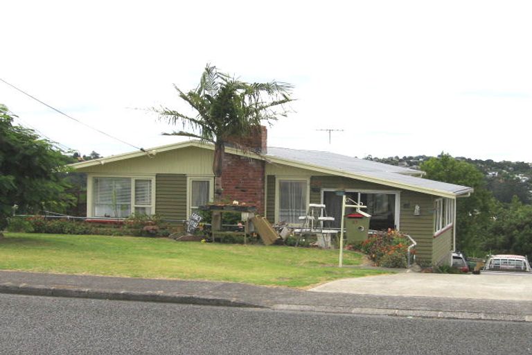Photo of property in 27a Seaview Road, Glenfield, Auckland, 0629