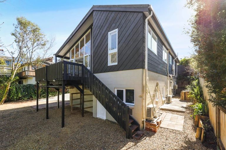 Photo of property in 11 Micawber Place, Mellons Bay, Auckland, 2014