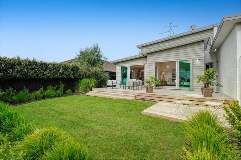 Photo of property in 113 Aberley Road, Schnapper Rock, Auckland, 0632
