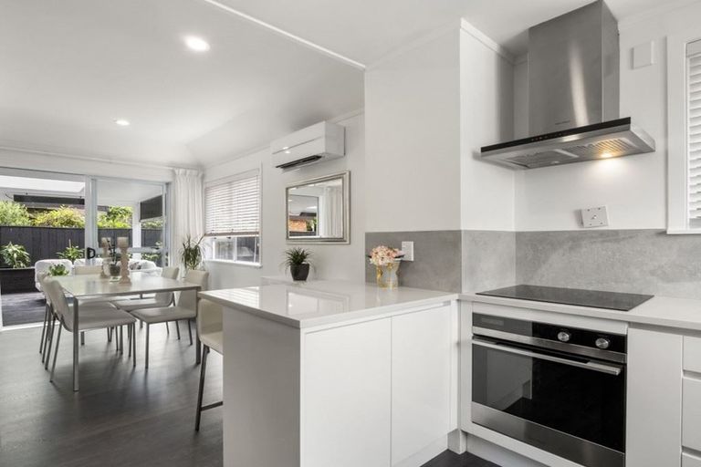 Photo of property in 234 Hurstmere Road, Takapuna, Auckland, 0622