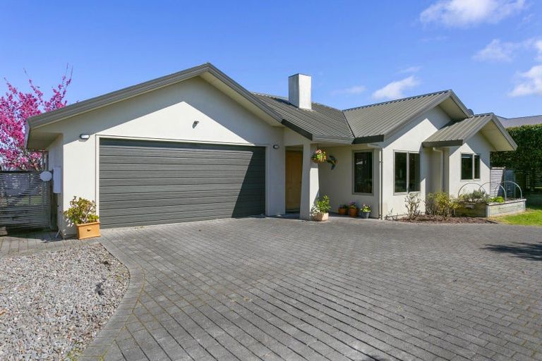 Photo of property in 1/9 Takawai Place, Nukuhau, Taupo, 3330