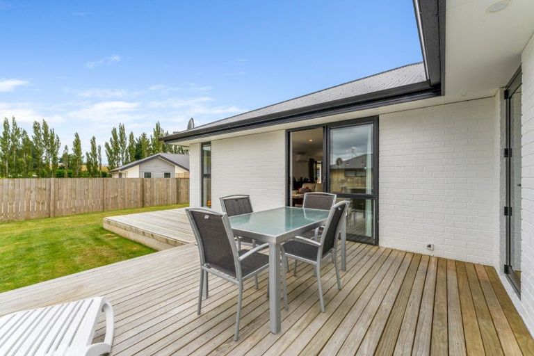 Photo of property in 17 Mallard Drive, Waihola, Milton, 9073