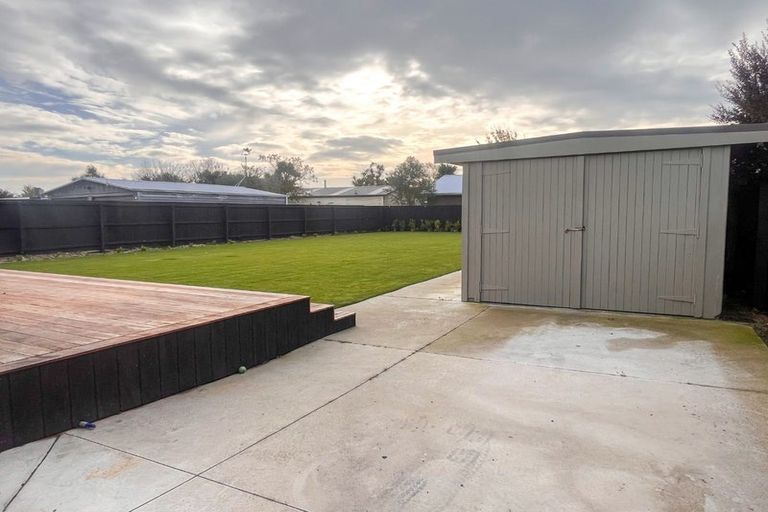 Photo of property in 61 Coopers Road, Dallington, Christchurch, 8061