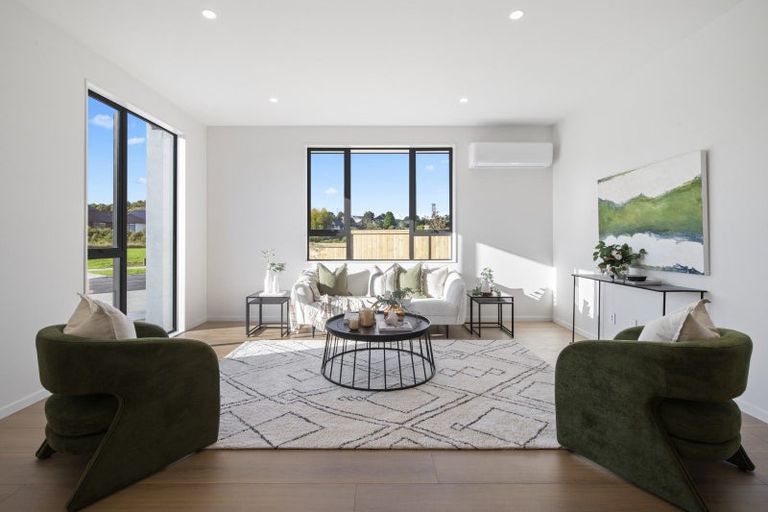 Photo of property in 32 Rongoa Maori Way, Pukekohe, 2120