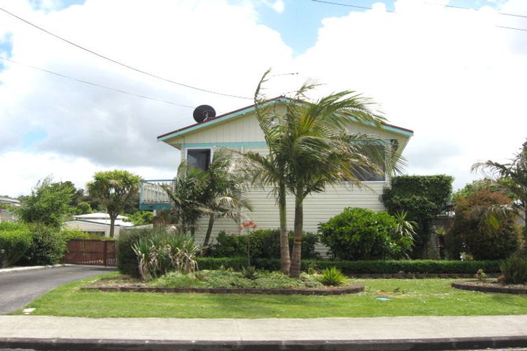 Photo of property in 17 Royston Street, Rosehill, Papakura, 2113