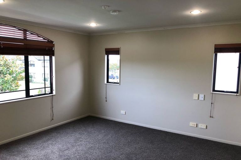Photo of property in 3 Rialto Court, East Tamaki Heights, Auckland, 2016