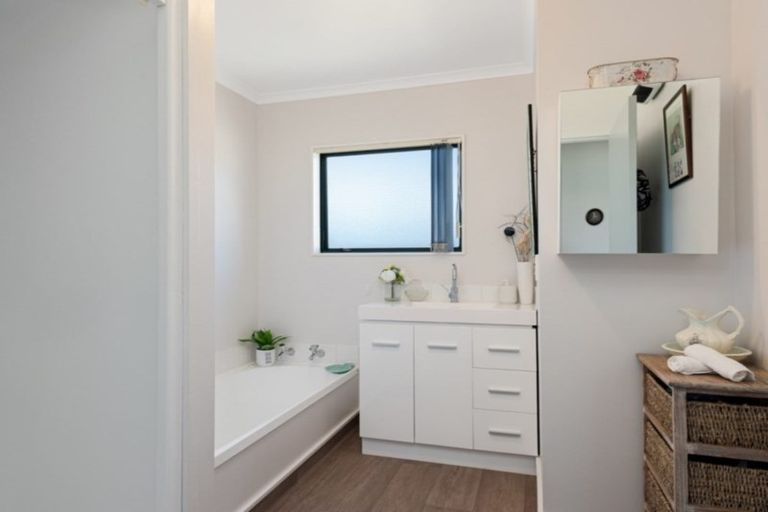 Photo of property in 42 Kowhai Drive, Renwick, 7204