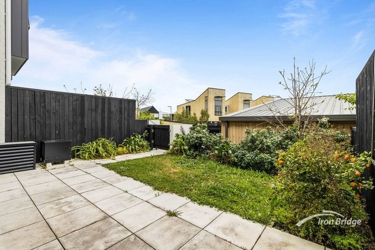 Photo of property in 252 Hobsonville Point Road, Hobsonville, Auckland, 0616