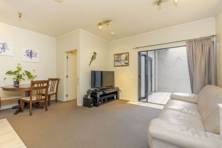 Photo of property in 1g/10 Crummer Road, Grey Lynn, Auckland, 1021