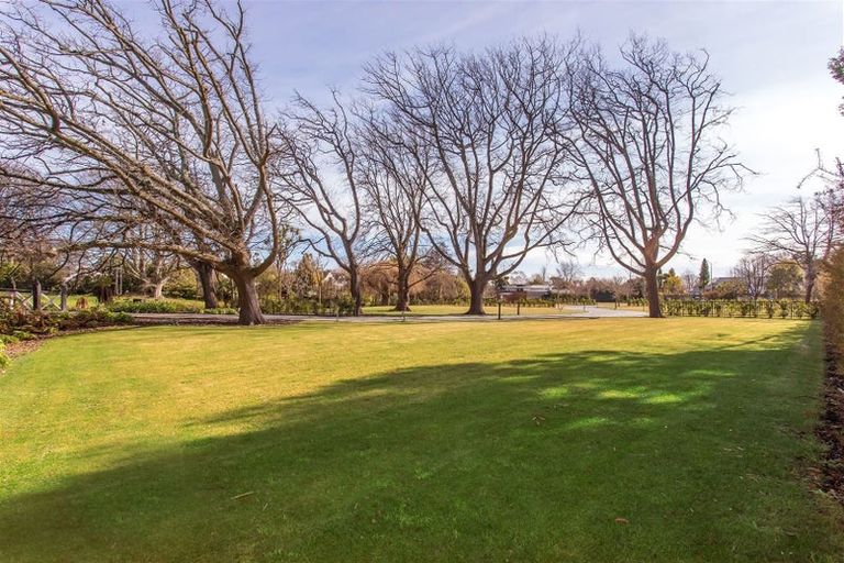 Photo of property in 67c Fendalton Road, Fendalton, Christchurch, 8014