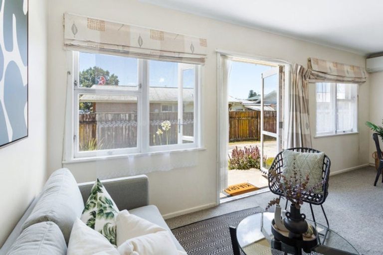 Photo of property in 219b Otumoetai Road, Otumoetai, Tauranga, 3110