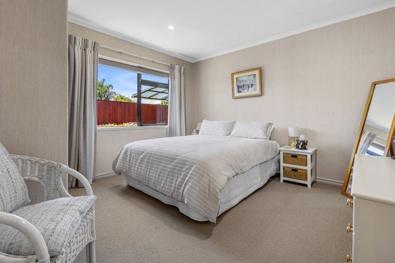 Photo of property in 137 Rowesdale Drive, Ohauiti, Tauranga, 3112