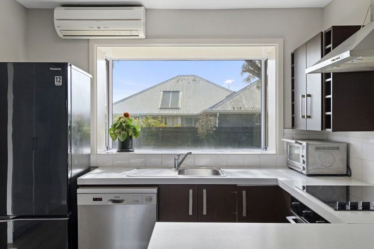 Photo of property in 2/10 Nottingham Avenue, Halswell, Christchurch, 8025