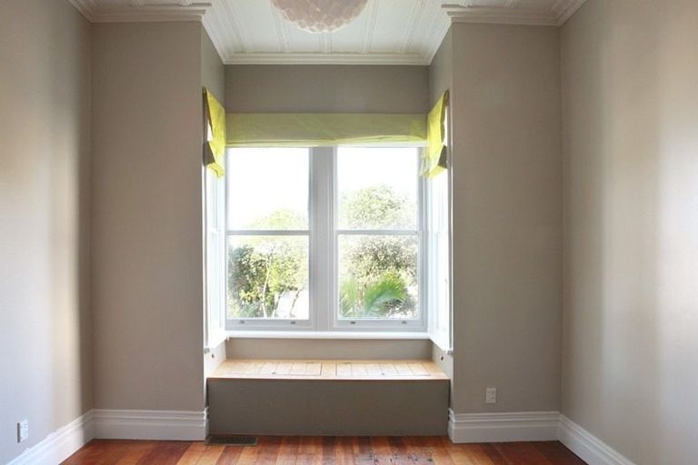 Photo of property in 1/70 Princes Street, Northcote Point, Auckland, 0627