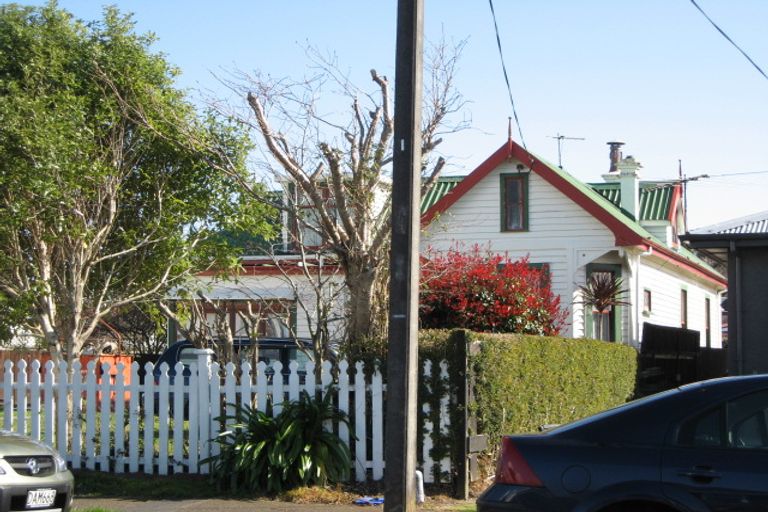 Photo of property in 26 Sanders Avenue, Westown, New Plymouth, 4310