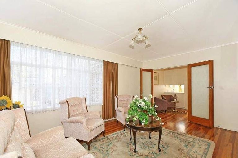 Photo of property in 22 Percy Cameron Street, Avalon, Lower Hutt, 5011