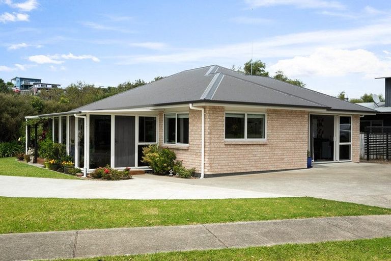 Photo of property in 9 Ocean Breeze Drive, Waihi Beach, 3611