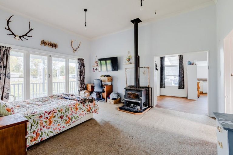 Photo of property in 37 Newman Road, Eketahuna, 4900