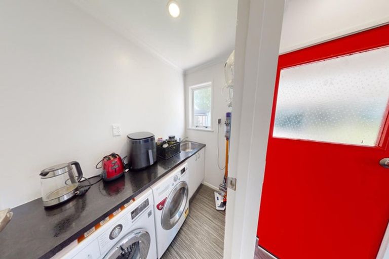 Photo of property in 41 Karamea Crescent, Kelvin Grove, Palmerston North, 4414